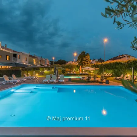 Apartament Maj Premium 11 *